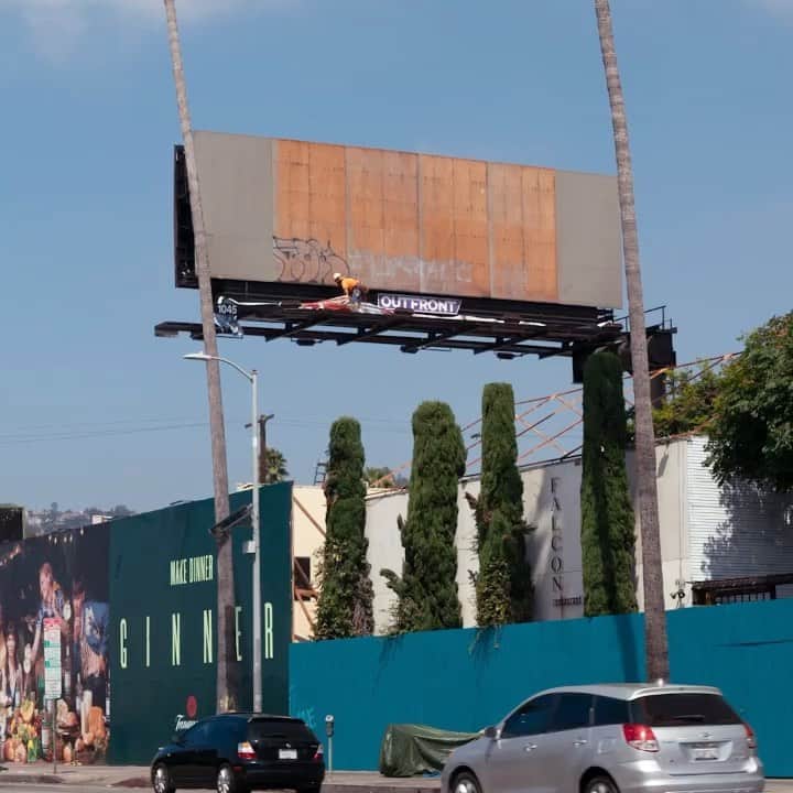 のインスタグラム：「Can you believe it’s only been one year since 3 From Hell billboards started going up? Seems like a million years ago. Time has lost its meaning. #3fromhell #robzombie #sherimoonzombie #jeffdanielphillips #richardbrake #billmoseley #sidhaig #dannytrejo #emiliorivera #panchomoler #deewallace #clinthoward #richradedson #kevinjackson #freethethree」