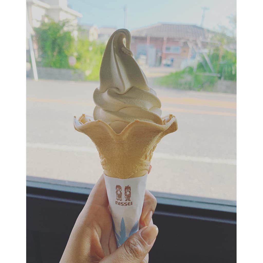 由井香織のインスタグラム：「ピーナッツ味のソフトクリーム🥜 千葉館山🍦💓」