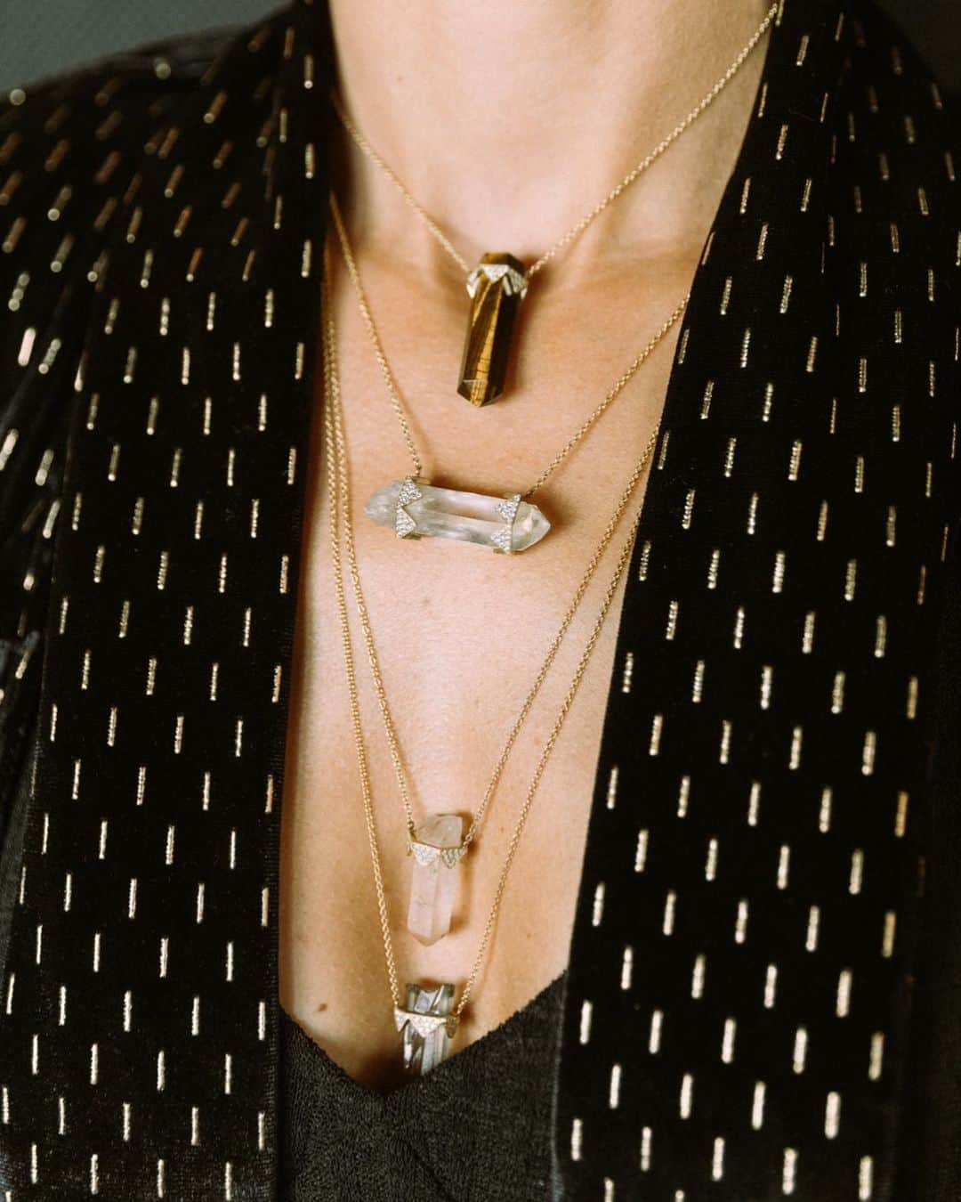 のインスタグラム：「Layered Up for the New Moon ✨ Tigers Eye. Clear Quartz. Rose Quartz. Smokey Quartz. #houseofharlowcrystals」