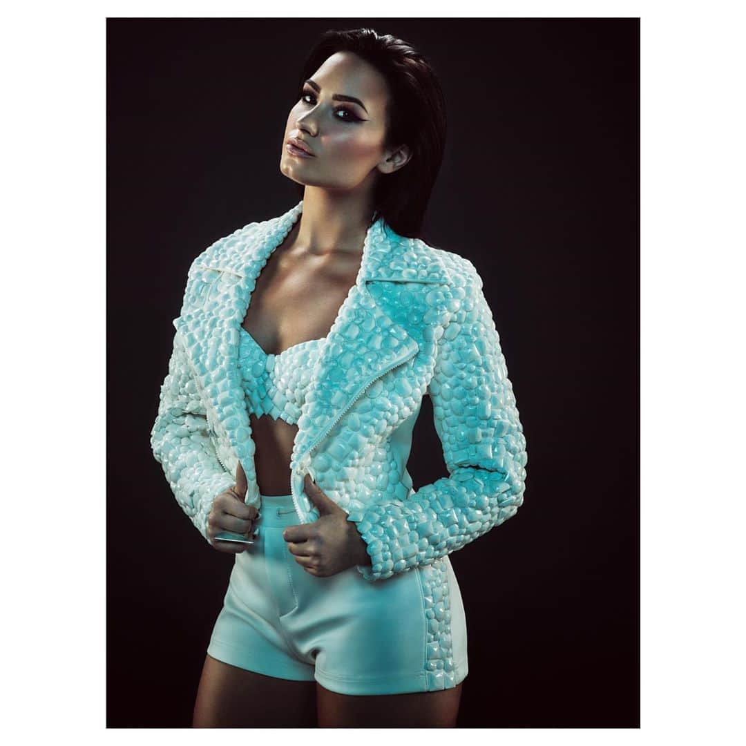 ランドール・スラヴィンさんのインスタグラム写真 - (ランドール・スラヴィンInstagram)「Demi Lovato. . A very happy (early) birthday to this powerhouse. May this year be full of inner peace and outer wonder」8月19日 23時39分 - randallslavin
