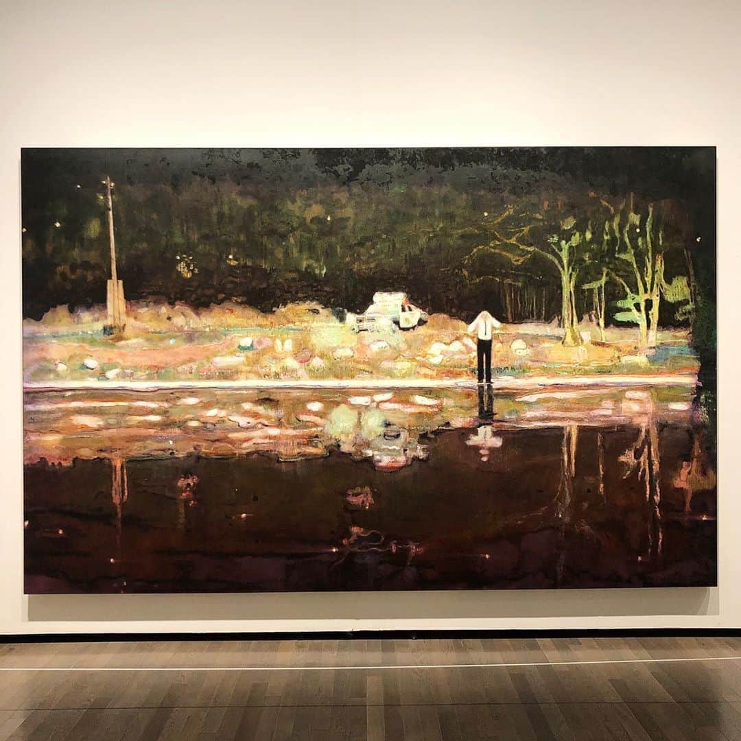 西山由のインスタグラム：「“ Echo Lake ” par Peter Doig.」