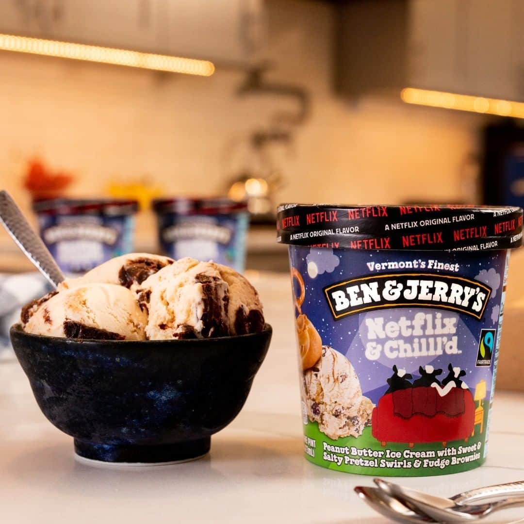 Ben & Jerry'sさんのインスタグラム写真 - (Ben & Jerry'sInstagram)「Netflix time anytime. Order pints for delivery at the link in our bio!」8月20日 0時01分 - benandjerrys
