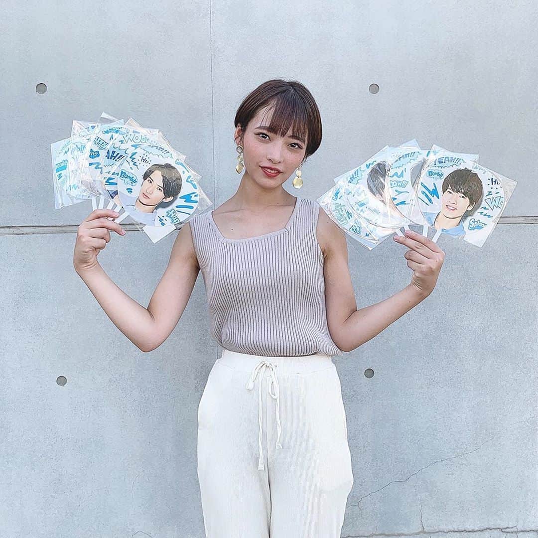 のインスタグラム：「実は私ジャニーズのSnowManが大好きです🥰  ミスコン出てるからって好きなものを隠すことはできない！！！ 好きなものは好き！！  9人全員好きで箱推し🥰  #SnowMan#スノ担と繋がりたい #すの担さんと繋がりたい #じゃにおたさんと繋がりたい #おしゃれなジャニオタさんと繋がりたい #お洒落なスノ担さんと繋がりたい #スノ担と繋がりたい #snowman担と繋がりたい #向井康二担と繋がりたい#snowmanのある生活」