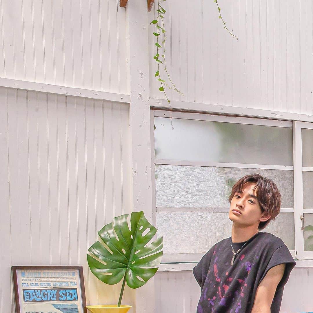 のインスタグラム：「WATWING new single 「SHELLY」 . . Coming soon...... . . 📸by @fujiitaku  . . #WATWING #5th#new#single #SHELLY #0826#release」