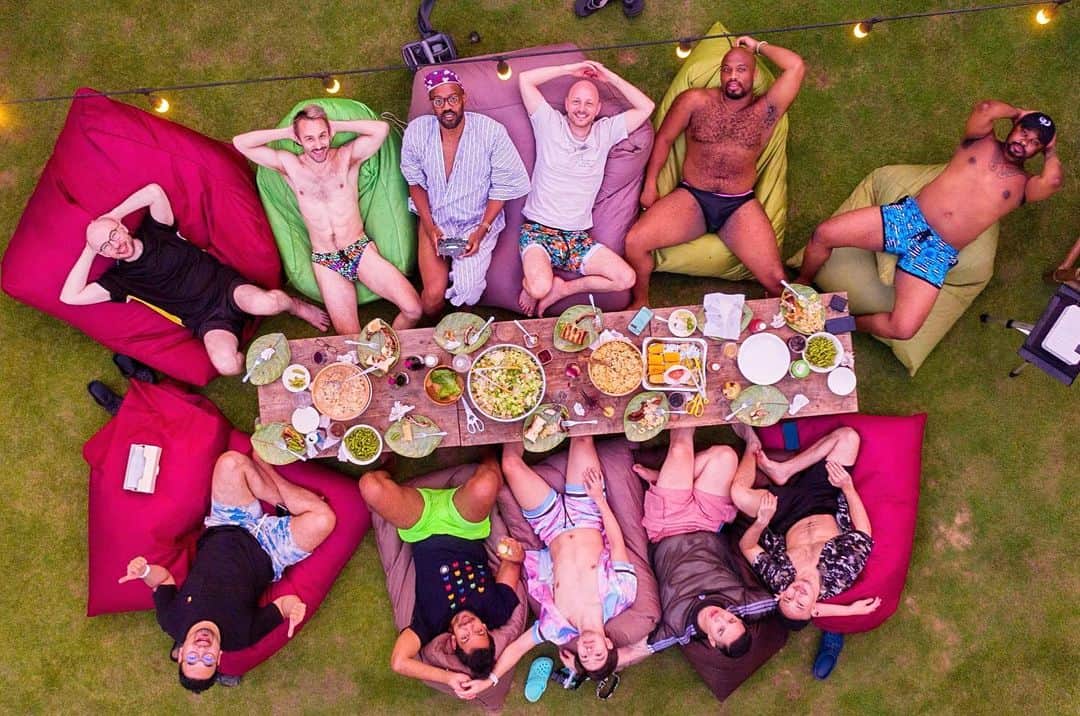Codyのインスタグラム：「夏もう終わっちゃうじゃ〜ん 皆で海行きたかった〜」