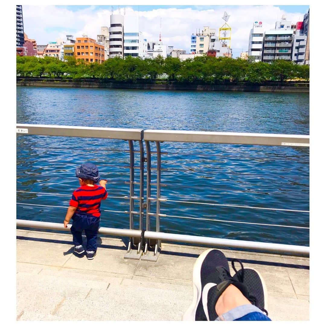 去来川奈央さんのインスタグラム写真 - (去来川奈央Instagram)「.🍉 てくてく🚶‍♀️☀️ . #1y11m  #rubberduck #rubberduckproject  #ラバーダック #ラバーダックプロジェクト #水都大阪」8月20日 9時22分 - nao.isagawa