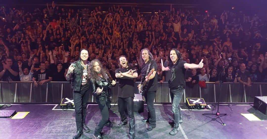 Queensrycheさんのインスタグラム写真 - (QueensrycheInstagram)「At the Aztec Theater in San Antonio, Texas (photo credit Dave Stabley) #queensryche #theverdicttour #aztectheatersanantonio #texas #theryche #brothers #friends #friendship #greatcrowd #rychersrule #bestfans #memories #goodtimes #doyourememberlivemusic #wemissperformingforyou #metalhorns」8月20日 9時30分 - queensrycheofficial