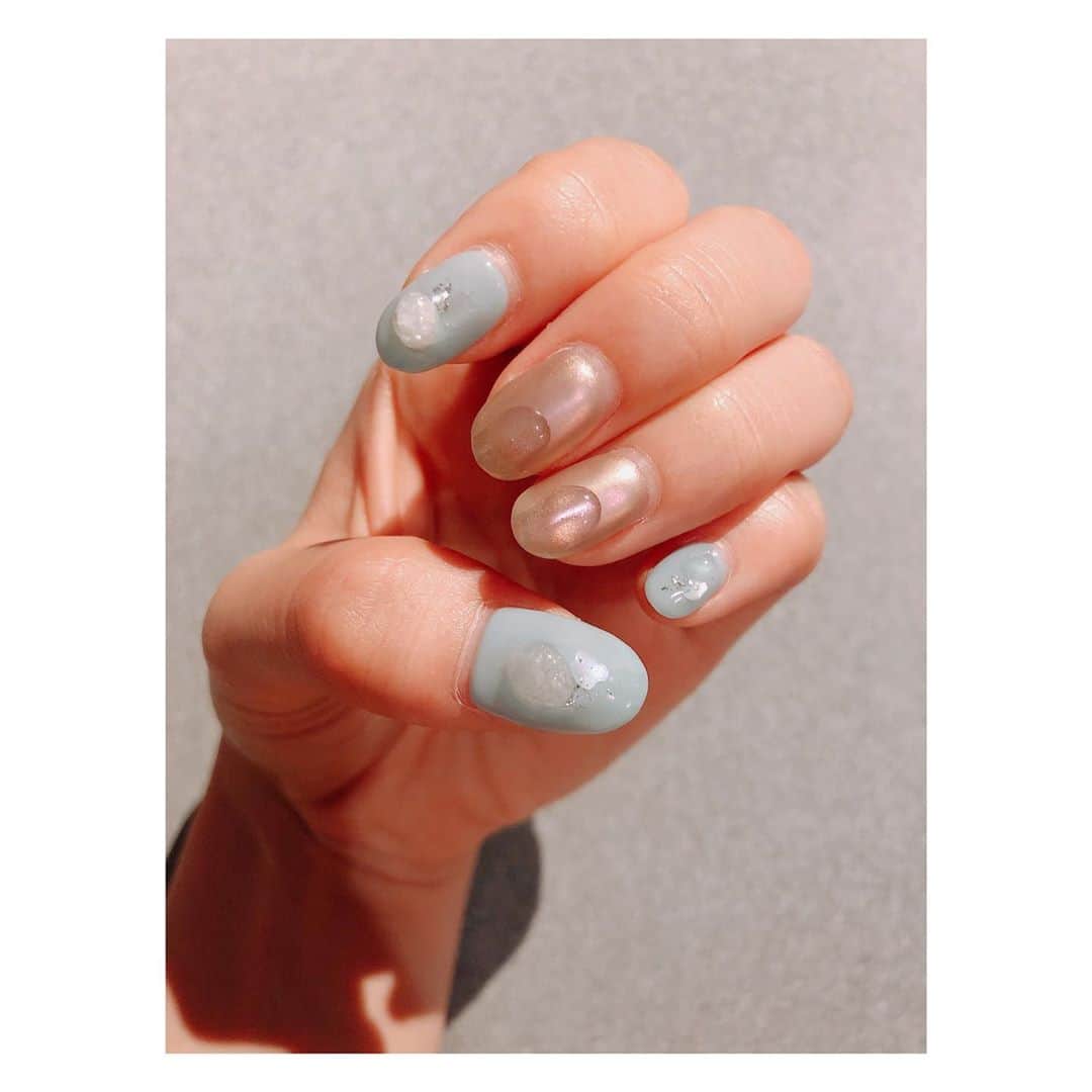 のインスタグラム：「せっかくだし爪ものせる💎」