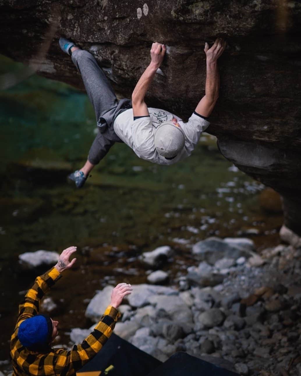 ダニエル・ウッズのインスタグラム：「A @mellowclimbing Switzerland part (1/4) is Live on the tube. Back in feb, @giuliano_cameroni @jwebxl @keenantakahashi @kevintakashismith @patinaeater and I posted up in Val Bavona at @ju.and.me place to repeat and establish some of Switzerland’s hardest and best blocs. It was a very successful trip for all of us and @kevintakashismith did an amazing job capturing what went down. Click on the link in my profile to watch the first installment of the trip!!!   Photo by @kevintakashismith of @giuliano_cameroni on the FA of Squalo Bianco (8B+/v14)」