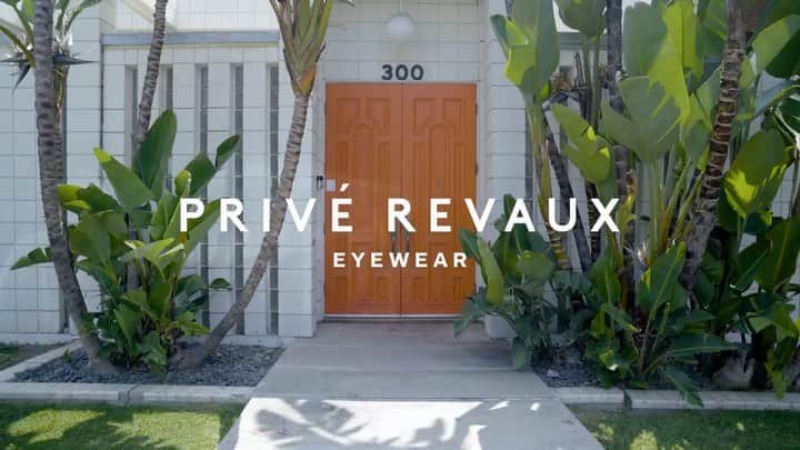 マット・ボマーのインスタグラム：「So excited to announce @ashleybenson and I’s collection with @priverevaux. Our 5 new frames are timelessly designed to be worn by anyone. Available in sun and blue light versions, the #bomerxbenzo collection was inspired by classic Hollywood. I think y’all are gonna love them all. Link to the collection in bio.」