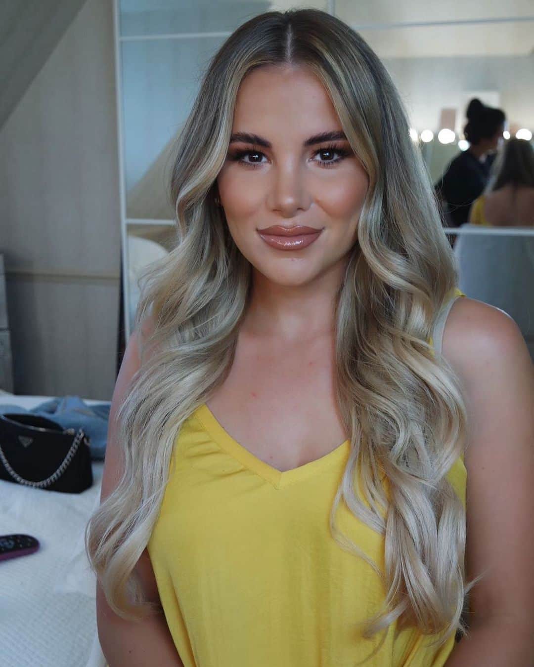 ジョージア・コウソウロウのインスタグラム：「✨Appreciation post ✨ My glam always by @bybeaumua  Hair styled & extensions by @joel_maghair21  Extensions @beauty_worksonline  Hair colour always @domseeley  Brows @matt.newberypro  Skin by @theeshoclinic  Takes a small town to get ready for filming 🤣 I love you all so much 💗」