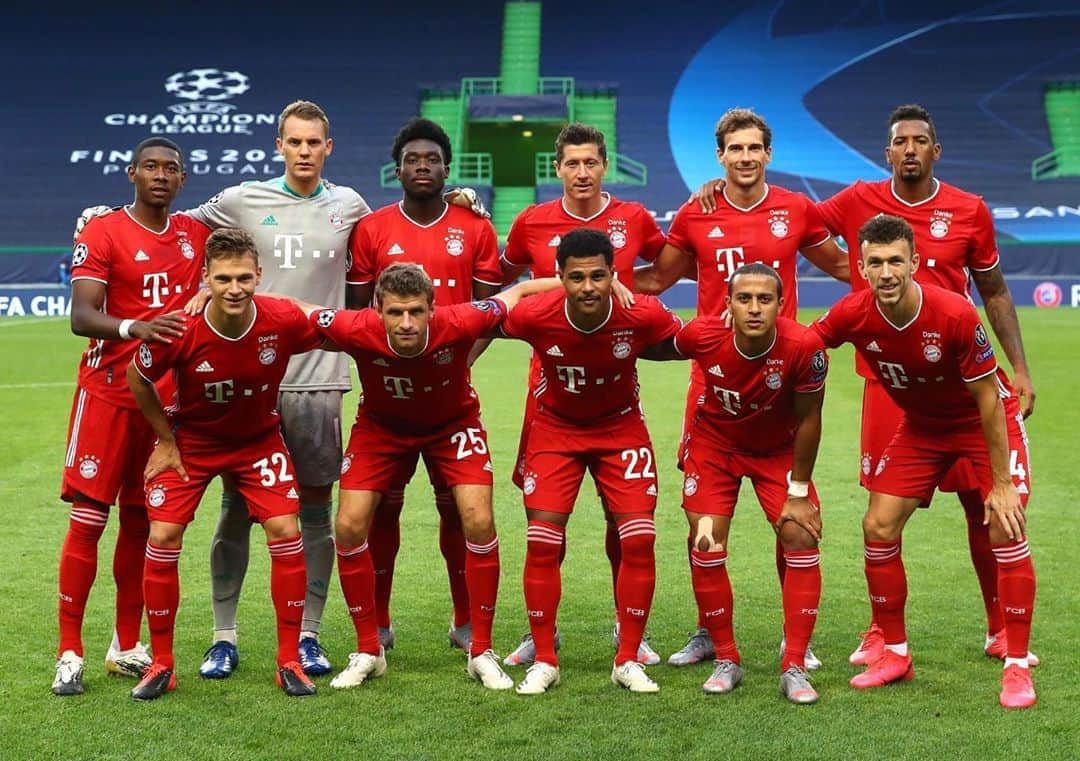 バイエルン・ミュンヘンさんのインスタグラム写真 - (バイエルン・ミュンヘンInstagram)「TEAM! 🔴⚪️ #OLFCB  #packmas #MissionLis6on #MiaSanMia #FCBayern #UCL #ChampionsLeague」8月20日 4時07分 - fcbayern