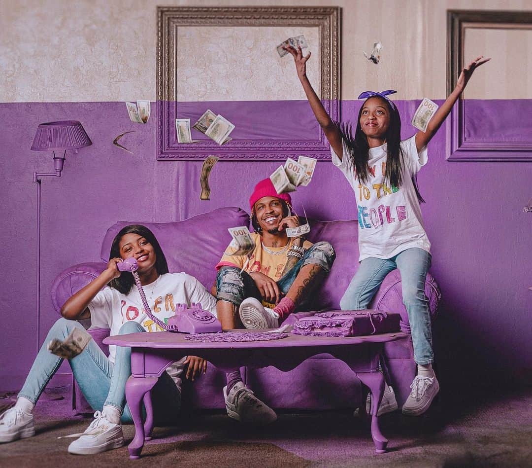 August Alsinaのインスタグラム：「Oh, cus i thought sum miserable MF’s said sum.. 🧐👂🏾..?🤔🤨 couldn’t hear you cus my kids on the line joce’n da money.  Y’all ain’t saying nun 💁🏾‍♂️🤷🏽‍♂️ #TheyAWholeMOOD4Life」