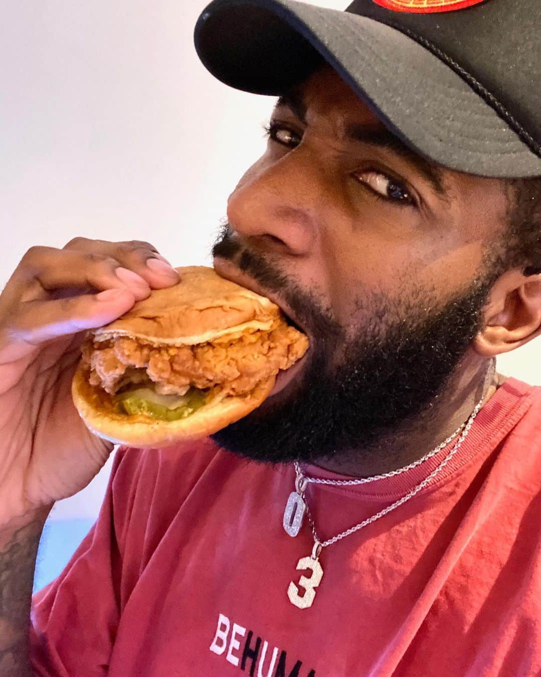 アンドレ・ドラモンドさんのインスタグラム写真 - (アンドレ・ドラモンドInstagram)「Season was cut short.. but at least I still have the sandwich #LoveThatChicken! #ad」8月20日 11時05分 - drummond