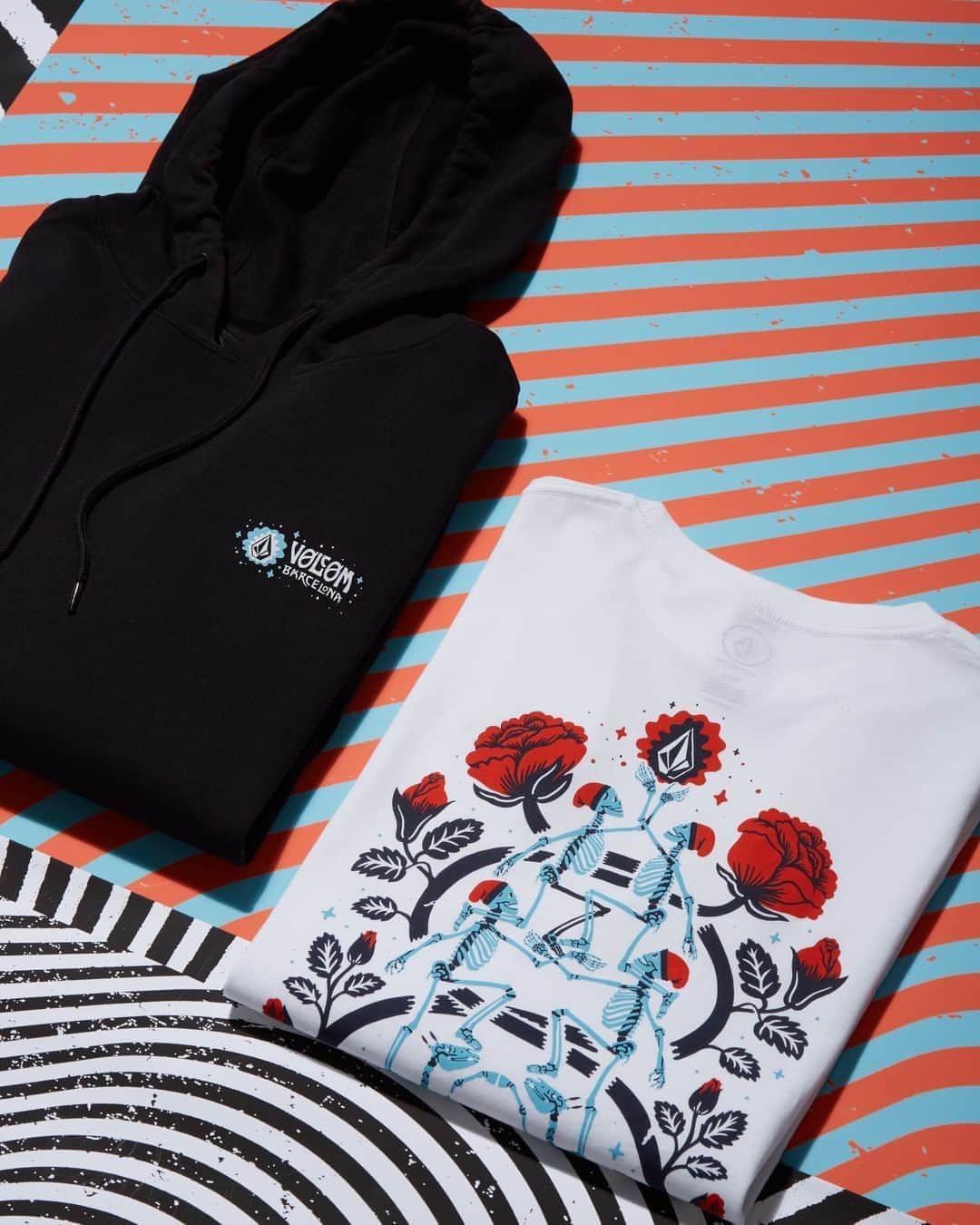 ボルコムのインスタグラム：「@marcosnavarroart collab available now, exclusively at our Barcelona 🇪🇸 store! More details at 📲 vol.cm/tlgbarcelona #trulylocalgrown」