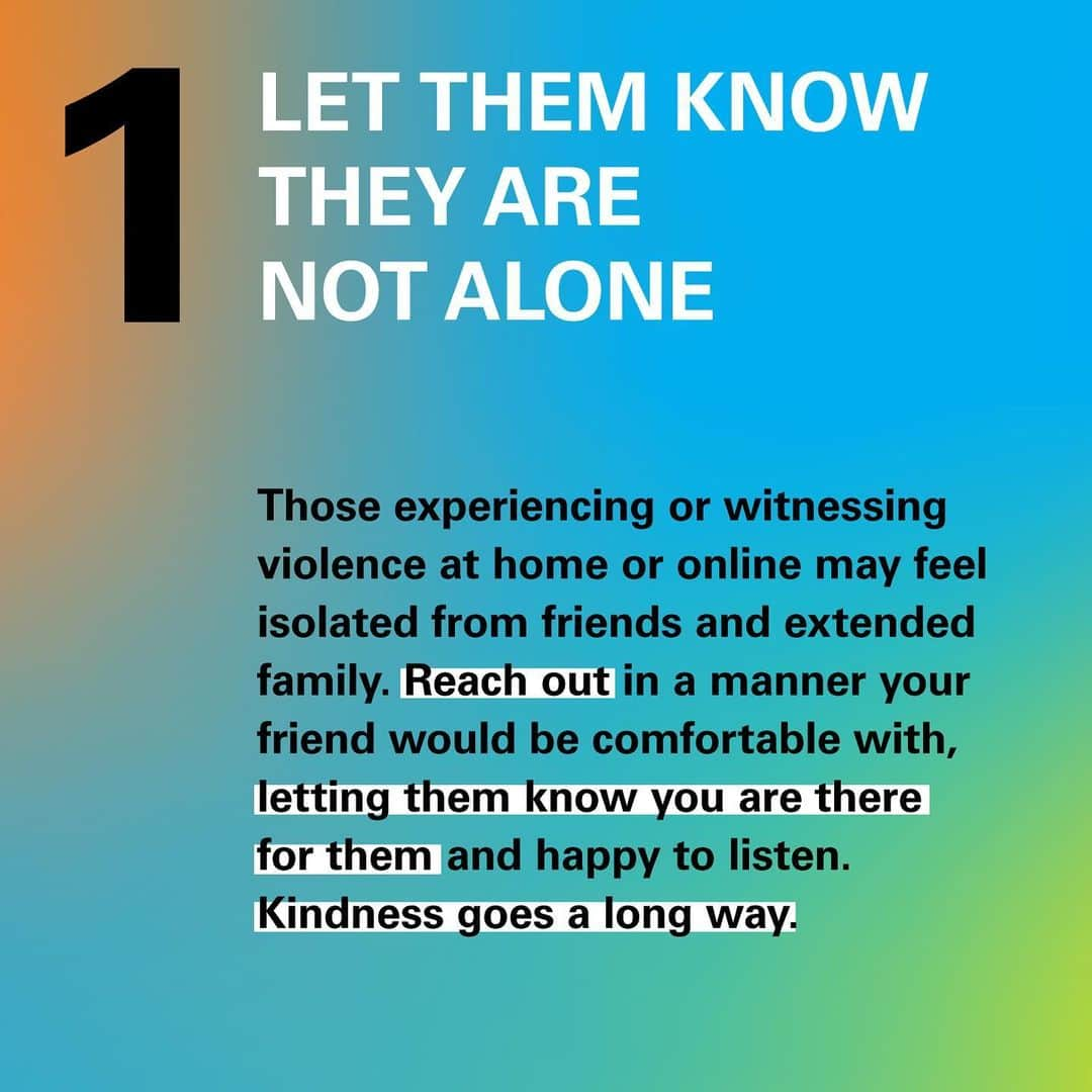 シャキーラさんのインスタグラム写真 - (シャキーラInstagram)「School closures and lockdowns to slow the spread of #COVID19 have left many young people isolated from their support systems.  📲 Swipe across for 6 tips from @UNICEF on how you can safely support a friend who might be at risk of violence and abuse.  #ENDviolence」8月20日 5時47分 - shakira