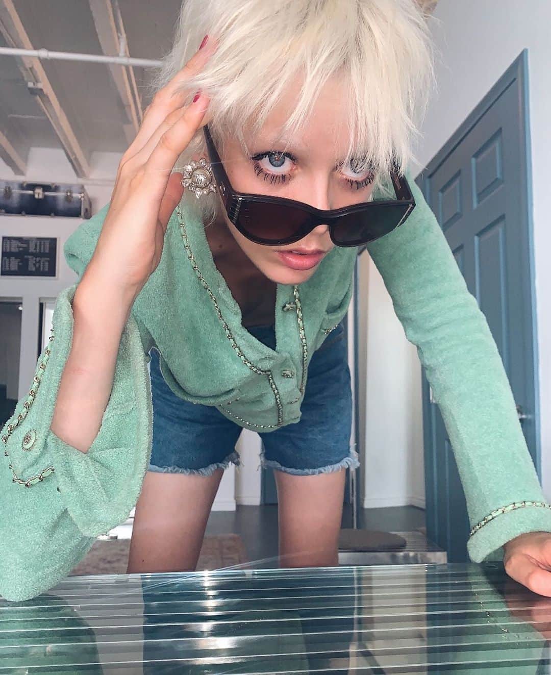 マリヤン・ジョンクマンのインスタグラム：「Chanelish day ♥️」