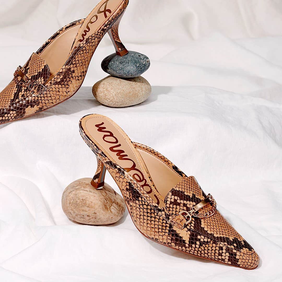 サムエデルマンのインスタグラム：「The TENETTA Kitten Heel Mule Now available at samedelman.com  #SamEdelman #FORCESOFNATURE #PreFall2020」
