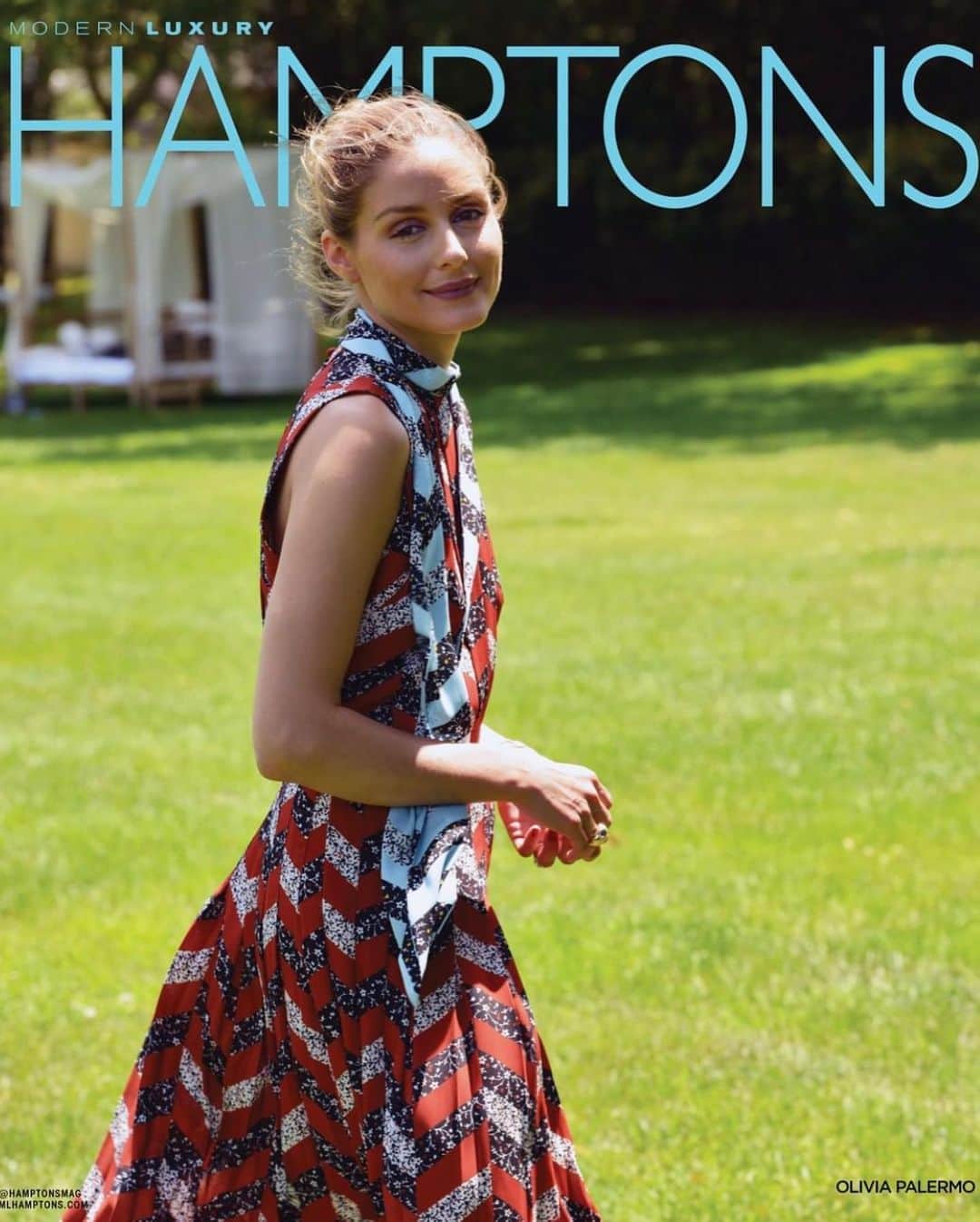 ヨハネス・ヒューブルさんのインスタグラム写真 - (ヨハネス・ヒューブルInstagram)「Olivia on the Cover of Hamptons Magazine, photographed in her own collection by me in Amagansett, NY.」8月20日 7時27分 - johanneshuebl