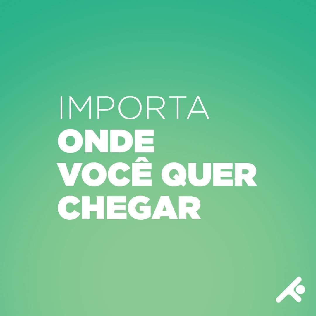 チアゴ・ペレイラさんのインスタグラム写真 - (チアゴ・ペレイラInstagram)「🤔👉 QUANTAS DESCULPAS VOCÊ DÁ pra não fazer alguma coisa? “Ninguém me apoia”, “já estou muito velho”, “não sou capaz”… Esses dias o @dwyanewade postou uma história animal.. a sua mãe @jolindaw, que tem uma história incrível de superação das drogas, tinha muito medo de nadar, mas sempre disse que um dia aprenderia. Aos 65 anos de idade ela conseguiu superar esse medo, e agora tá aprendendo a nadar. Histórias como a da Jolinda nos fazem lembrar que todos nós temos todas as possibilidades, e que não importa quem você é ou de onde você veio… o mais importante é você saber onde quer chegar. Qual é a sua desculpa? O que você tá adiando na sua vida? Quem você conhece que tem dado desculpas pra não correr atrás dos seus sonhos e pode se inspirar com essa história? 👇」8月20日 7時51分 - thiagopereira