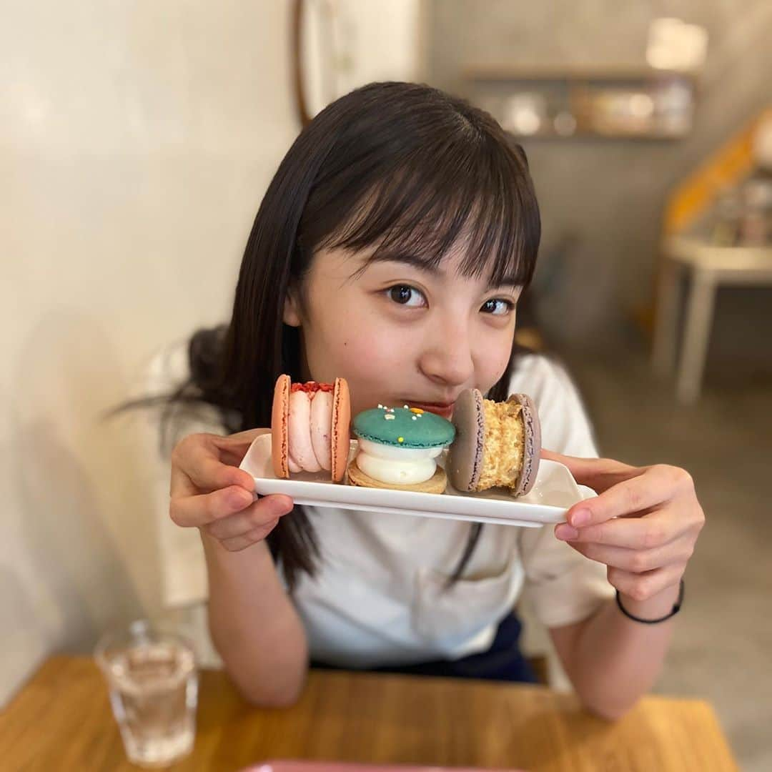 柿原桃里さんのインスタグラム写真 - (柿原桃里Instagram)「macaron💛 美味しかった〜！ 食べてる時がイチバンしあわせ！  #その分動きますね🤗  #高円寺 #macaron #cafe」8月20日 20時13分 - toori_moo_