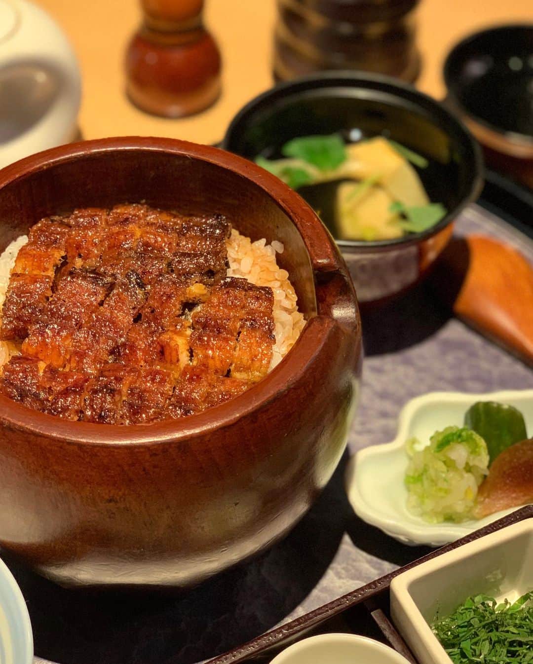 吉村優さんのインスタグラム写真 - (吉村優Instagram)「* 今週は講演会盛り沢山🙏✨ * 今日はAbemaからの２講演🙋🏼‍♀️ * 会場近くのカツサンド屋さん✨ 久しぶりに食べたけど 美味しかった〜😘 * 名古屋出張の時に食べた ひつまぶしも美味しかった😍 お出汁かけて ひつまぶしも美味しいけど 結局最後はそのまま食べてしまう😂 鰻好き〜😘 * では 2講演目行ってきまーす🙋🏼‍♀️ * #新世界グリル梵 #カツサンド #sandwich  #ひつまぶし #まるや #名古屋 #鰻」8月20日 19時04分 - yuyoshimura87
