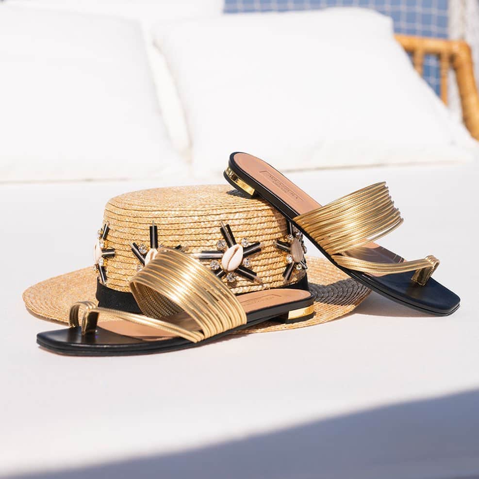 Aquazzuraさんのインスタグラム写真 - (AquazzuraInstagram)「Perfect Day, Perfect Shoes. A closer look at our Sunny Sandals, available on aquazzura.com and in boutique. #AQUAZZURA #AQUAZZURASandals」8月20日 19時18分 - aquazzura