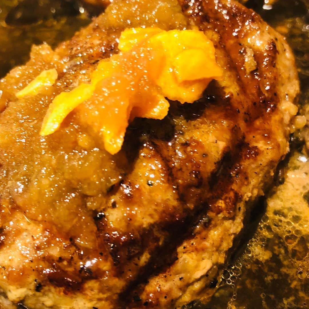 人時のインスタグラム：「ハンバーグ！」