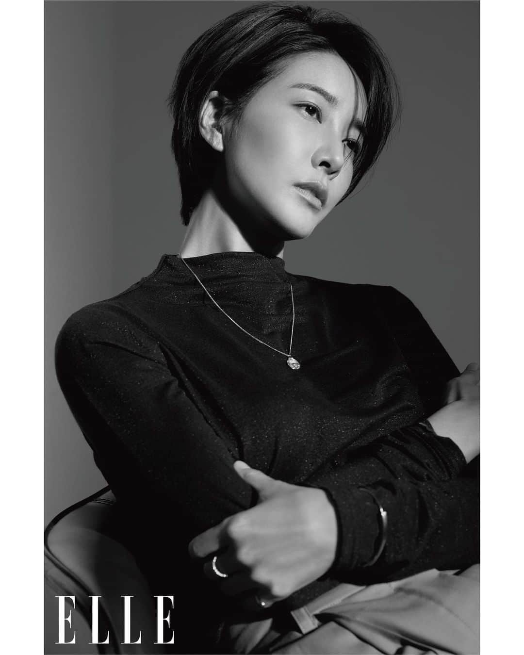チン・ソヨンのインスタグラム：「@ellekorea @cerruti1881」
