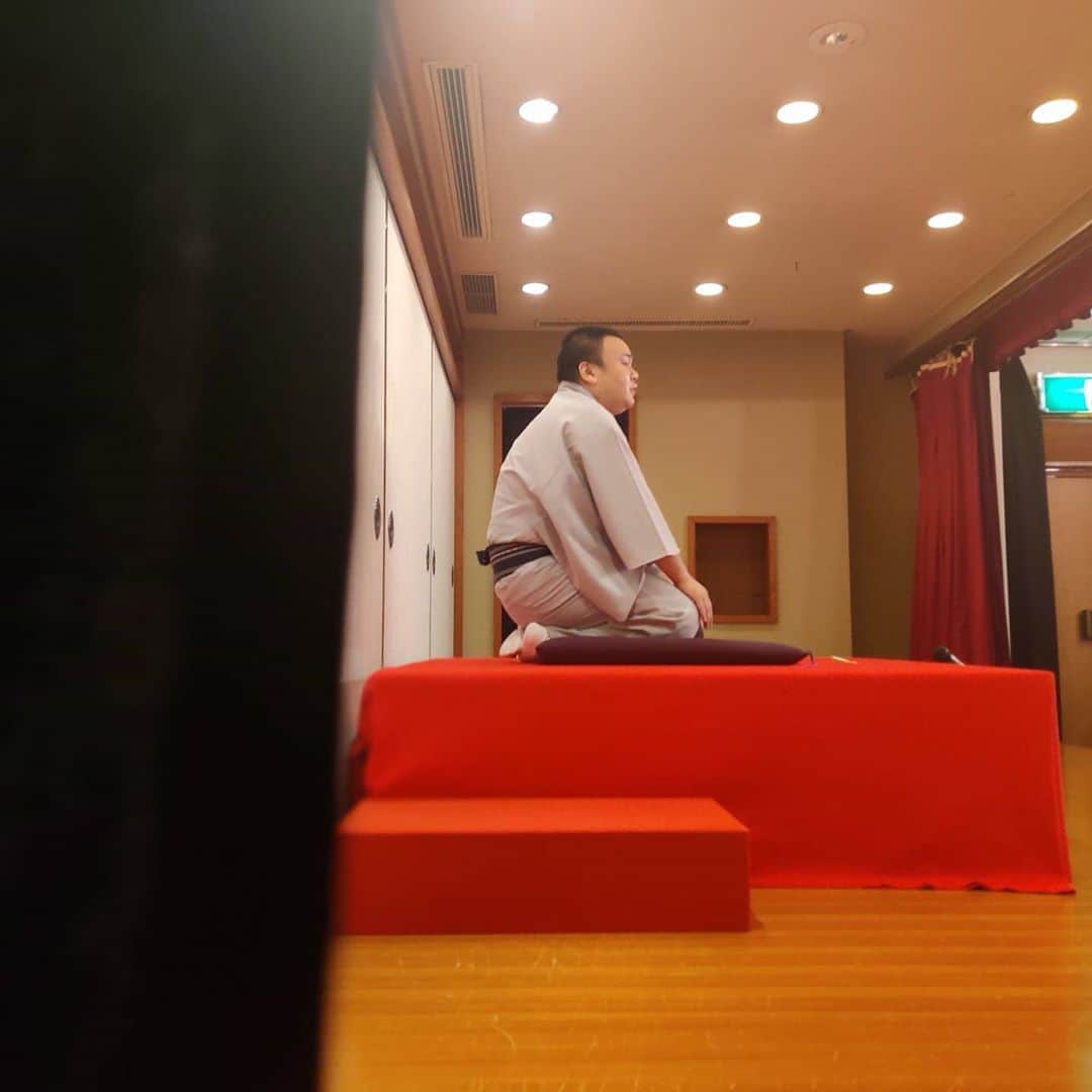 のインスタグラム：「笑えもん熱演中」