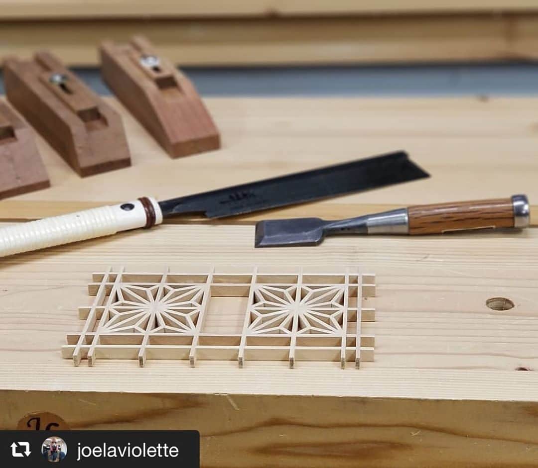 SUIZAN JAPANさんのインスタグラム写真 - (SUIZAN JAPANInstagram)「Thank you for  using our Dozuki saw!﻿ Very beautiful...❣️﻿ ﻿ #repost📸 @joelaviolette﻿ Feels good to be making #kumiko again﻿ ﻿ #westernmass #woodworking #handtools #wood #woodworkingcommunity #woodwork #woodshops #boxes #custommade﻿ ﻿ #suizan #suizanjapan #japanesesaw #japanesesaws #japanesetool #japanesetools #craftsman #craftsmanship #handsaw #pullsaw #dozuki #dovetail #woodworker #woodworkers #woodworkingtools #diy #diyideas #japanesestyle #japanlife」8月20日 13時48分 - suizan_japan