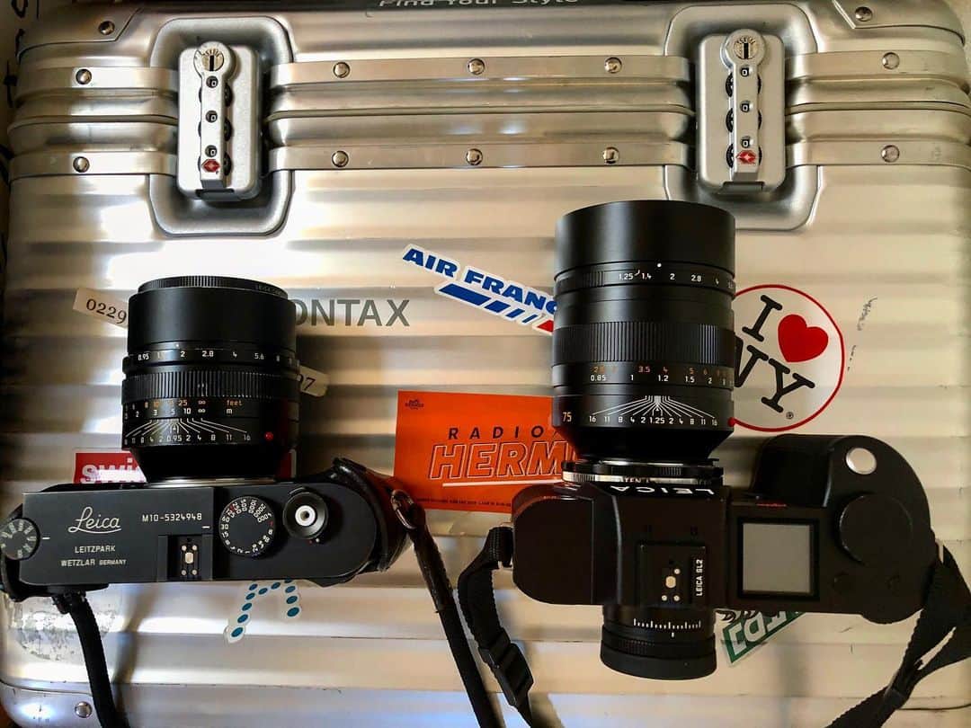 稲垣雅彦のインスタグラム：「今日はジャケ写撮り。 今日の機材。  #leica #noctilux095  #noctilux75 #noctilux」