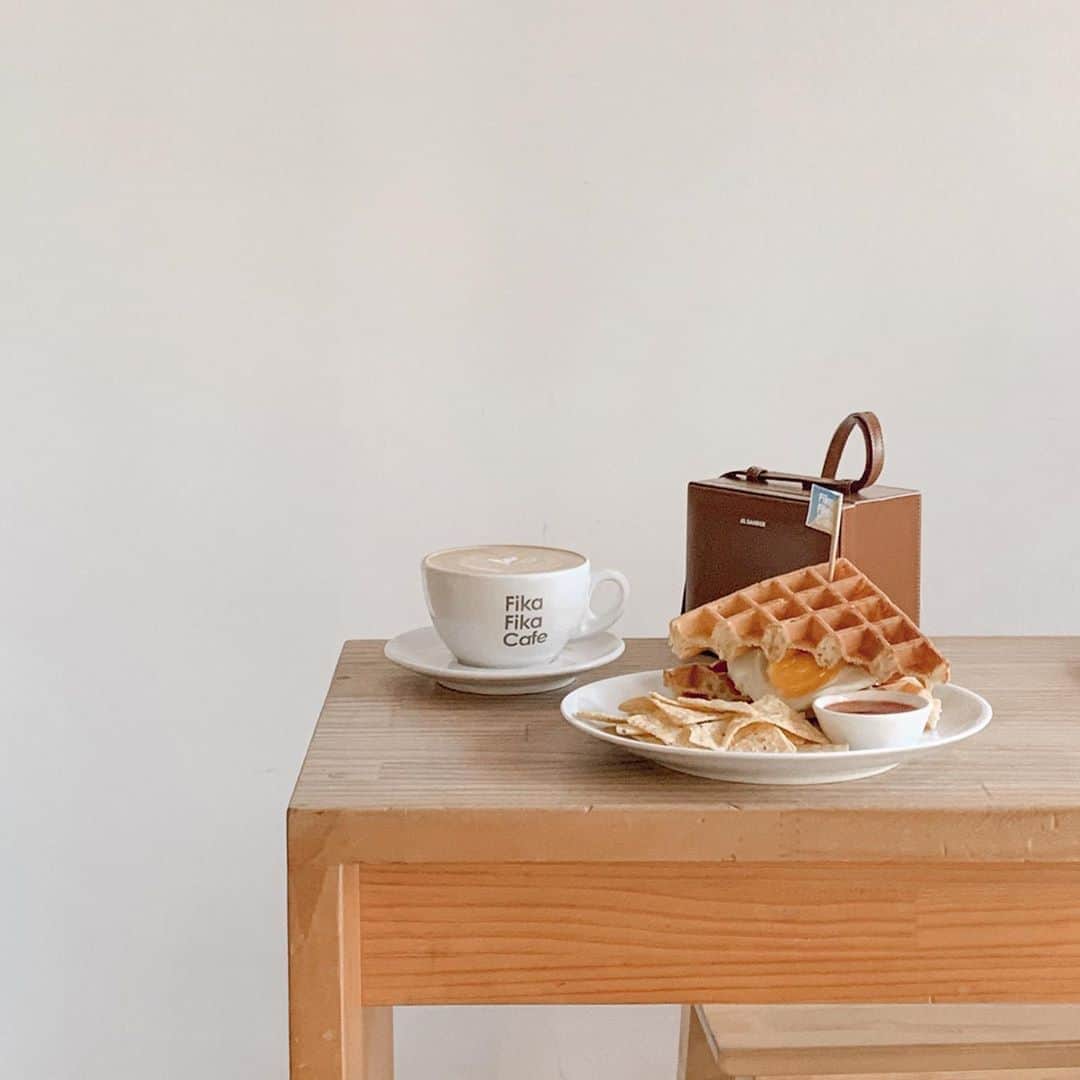 徐琁さんのインスタグラム写真 - (徐琁Instagram)「每次去fika吃早餐 都有種幸福感～～～ 咖啡早餐服務都超好啊🤤🤍」8月20日 15時19分 - cos55555