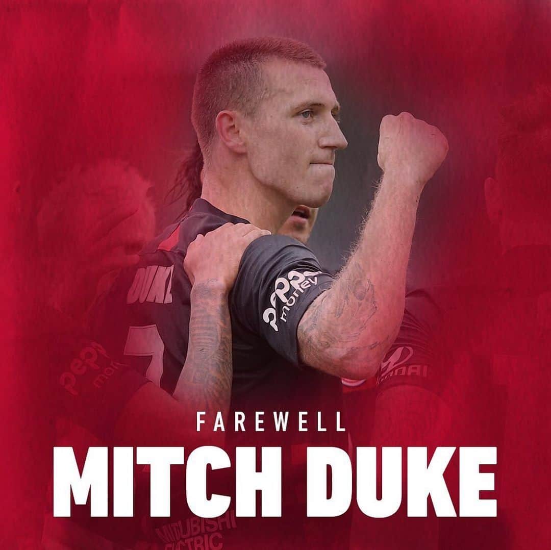 ミッチェル・デュークのインスタグラム：「Time to say goodbye for now! My time with the club @wswanderersfc is over as I pursue a new adventure overseas and I just wanted to thank the club, the fans, coaching staff and my team mates for such an amazing time here! To play for & captain the club this season has been a massive honour and I thank everyone for your amazing support throughout my last 18 months. It’s a time that I’ll never forget and I’ve got some great memories to last me a lifetime. Now onto my next chapter and I look forward to the new challenge ahead! ❤️🖤」