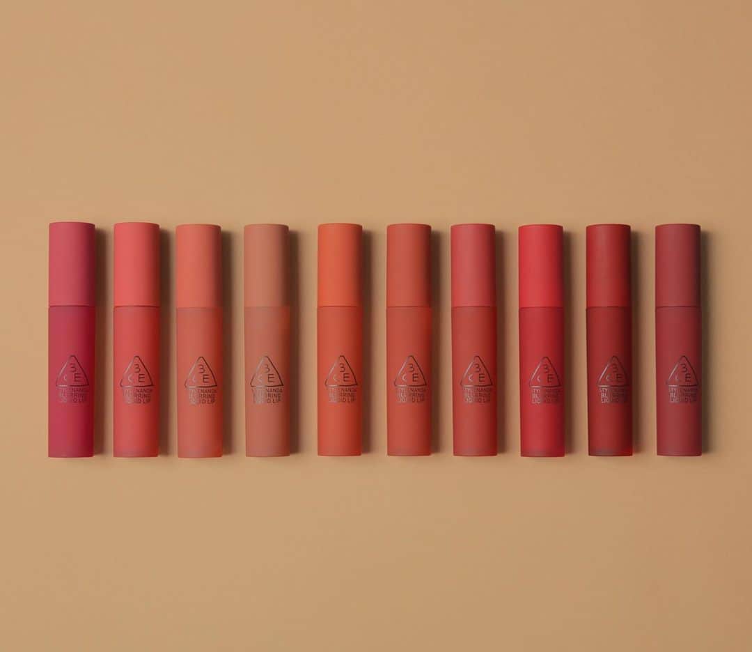 3CE Official Instagramさんのインスタグラム写真 - (3CE Official InstagramInstagram)「#comingsoon #3CE_NEW 3CE BLURRING LIQUID LIP💋 2020. 08. 24. 출시 텍스처 자체에 #블러필터 효과를 적용한 듯 부드럽게 슬라이딩되는 공백 제로 리퀴드 립💋 - 2020. 08. 24. Launching 3CE liquid lip softly applied on your lips as #blur_filtered on💋 #3CE #3CEBLURRINGLIQUIDLIP」8月20日 16時29分 - 3ce_official