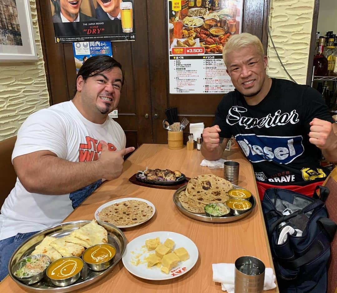 クワイエット・ストームのインスタグラム：「今日も大阪のking gymでトレーニング💪💪💪モチベーションいつもアップ！ 終わってZeus とナンカレー😋美味しかった〜　no pain no gain💪 また行きます！ありがとうZeus 💪 #プロレス　#ナンカレー　#トレーニング」