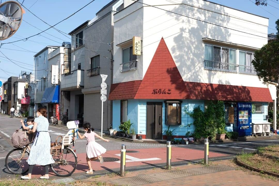 東京都庁広報課さんのインスタグラム写真 - (東京都庁広報課Instagram)「「東綾瀬公園／Higashi-Ayase Park (2020.8.3撮影)」最寄駅：綾瀬駅   　#綾瀬 #足立区 #足立区綾瀬 #下町 #公園 #常磐線 #下町東京レトロ #tokyotokyo #tokyogram #moodygrams #jp_gallery #ptk_japan #gdayjapan #realtokyo #beautifuldestinations #tokyojapan #instatokyo #loves_nippon #phos_japan #bestjapanpics #cooljapan #japan_of_insta #photo_jpn #illgrammers #景色 #東京 #Tokyo #东京 #도쿄 #tokyogood」8月20日 17時01分 - tocho_koho_official