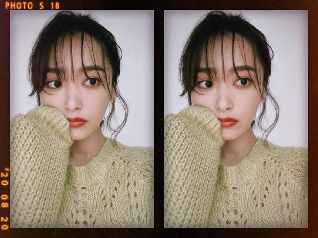 近藤千尋のインスタグラム：「撮影おわり🌼📸 めばちこが出来て朝から眼科に行ったり バタバタな今日でした🥺❗️ ものもらい？めばちこ？笑😂 そして、前髪切りたい衝動にかられている…❗️  ❤️おしらせ❤️ 8月23日(日)16:00〜17:00 積水ハウスさんのZOOM オンライントークイベントに出演します❤️ 応募してくださったら無料でご参加頂けます☺️❗️ 是非遊びに来てください🥰 詳細はTwitterとストーリーに載せています🤗✨✨」