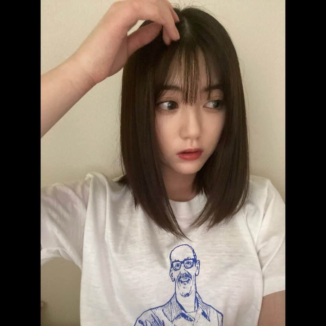 中野恵那さんのインスタグラム写真 - (中野恵那Instagram)「最近購入したTシャツに合わせて、 ミントヘーゼルをつけてみました☺︎  ナチュラルなハーフカラコンって やっぱ可愛いですよねッッ  まだまだ暑いけど、 可愛い夏服と一緒に ミントヘーゼルを是非試してみてね🥰 @3loveberry_official も是非 フォロー宜しくね❤︎❤︎  #スリーラブベリー　#カラコン」8月20日 17時33分 - nakano.ena