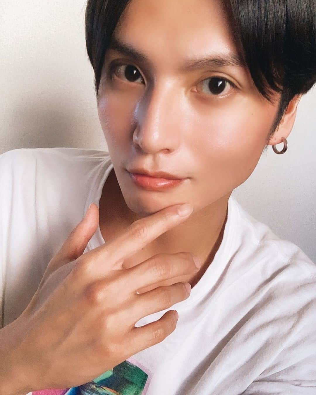 友常勇気さんのインスタグラム写真 - (友常勇気Instagram)「Finished!! Hot...sleepy...hungry.lol #友常勇気  #今日も終了 #リモート稽古 #からの #自主稽古 #エアコンつけてなくて #暑い #早起きで #眠い #頭使って #お腹減った #笑 p.s 最後の写真… #盛れた　笑笑」8月20日 17時42分 - yuki_tomotsune