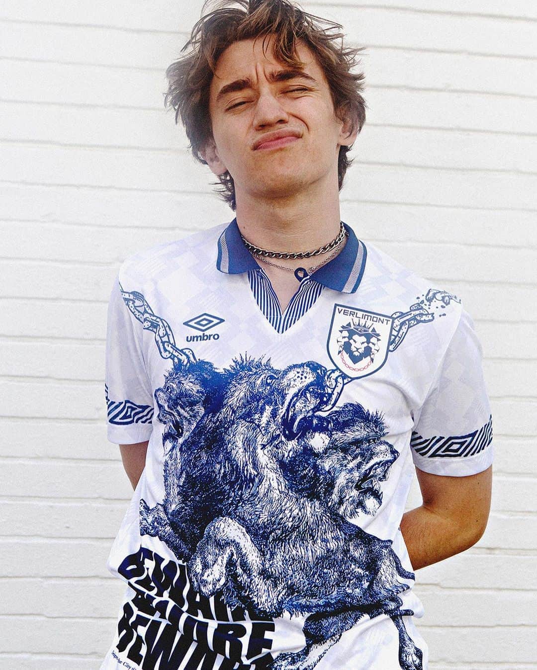 UMBROさんのインスタグラム写真 - (UMBROInstagram)「Meet unstoppable musician @BarnyFletcher. We’ve teamed up with Barny to create his spin on a subtle staple of British culture. #UmbroXBarnyFletcher marks the ever evolving influence Football Fashion has on the daring, creative and fearless. Shop the limited edition jersey now on umbro.co.uk」8月20日 18時02分 - umbro