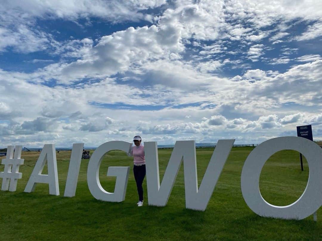 河本結さんのインスタグラム写真 - (河本結Instagram)「. 2020年　メジャー戦　AIG Women's Open 🇬🇧 いよいよ開幕します！ いい準備はできました。ワクワクドキドキ。 応援よろしくお願いします📣 - -  Playing my first major tournament, AIG women’s open. I was able to do a solid preparation. I'll do my best. . #aigwomensopen  #golf #2枚目は帰る前に撮ったから髪下ろしちゃってる...」8月20日 18時06分 - kawamotoyui_official