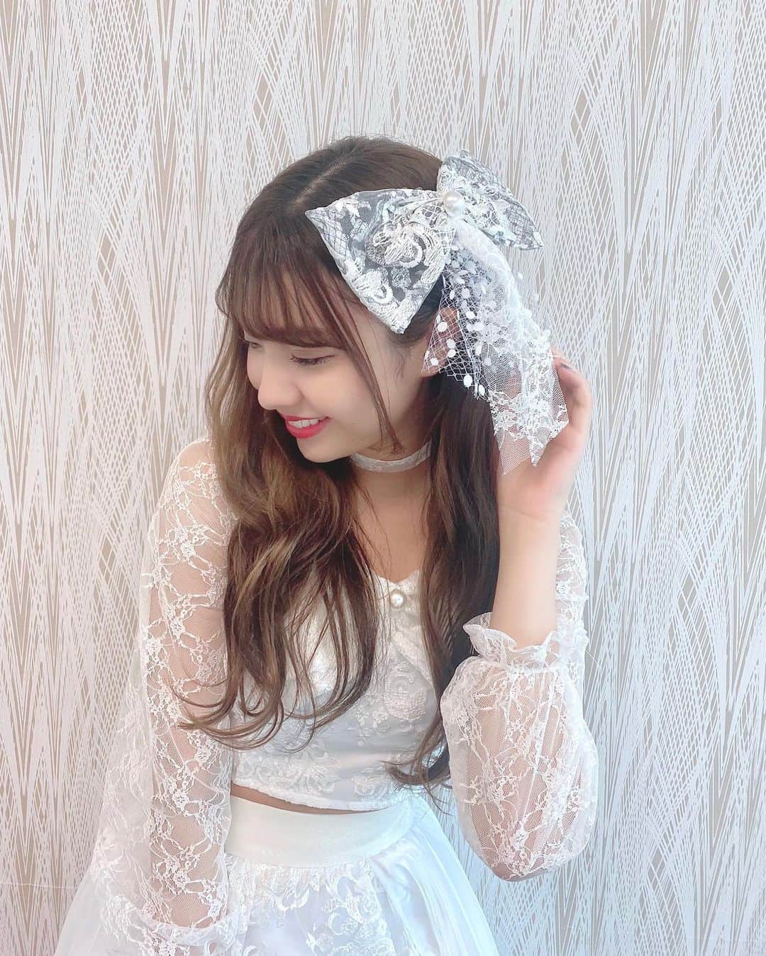 小玉梨々華のインスタグラム：「(Message in English) Hi Everyone! It's been hot every day in Japan. Have you listened to wasuta's new single?  I really want everyone from around the world to listen to our song! @wasuta.world #wasuta」