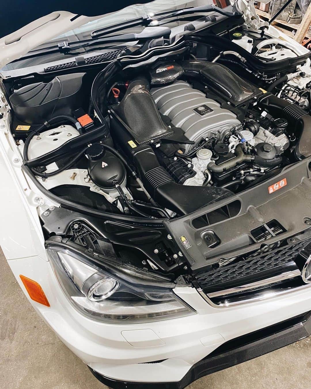 CARLiFESTYLEさんのインスタグラム写真 - (CARLiFESTYLEInstagram)「Mercedes C63 Black Series. 👍🏽or👎🏽? Check out @petrolwerks for more #CarLifestyle」8月21日 5時32分 - carlifestyle