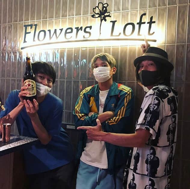 片平実さんのインスタグラム写真 - (片平実Instagram)「本日Flowers Rockはこのトリオでお届け。  w.OKD ＋中野"RIOT"敬久  なにげにバンド組んだことあり(飲み屋で)」8月20日 20時31分 - minorukatahira