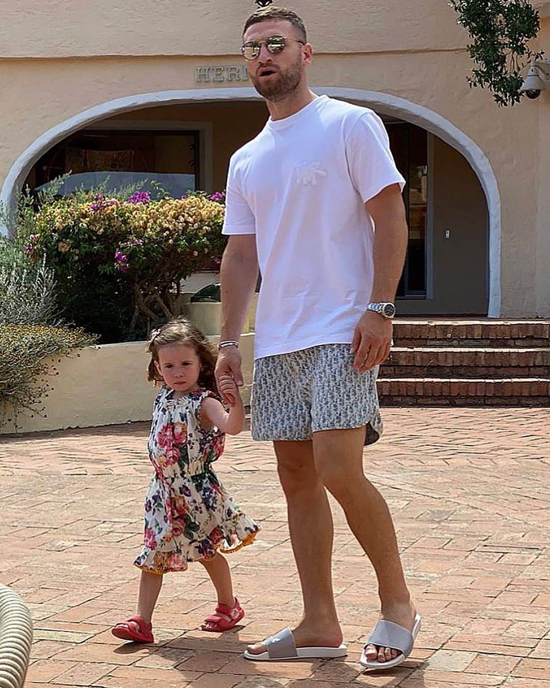 シュコドラン・ムスタフィのインスタグラム：「Ciao Sardegna ✌🏼 siamo di nuovo qui e non per l'ultima volta ❤️🇮🇹」