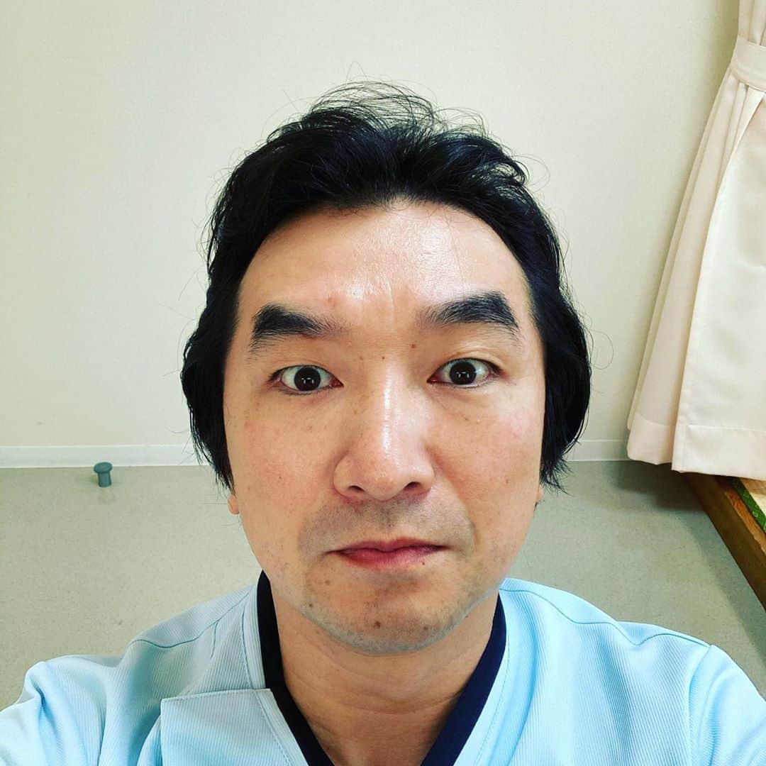 池田鉄洋のインスタグラム：「アンサングシンデレラ、本日です。見てください。」