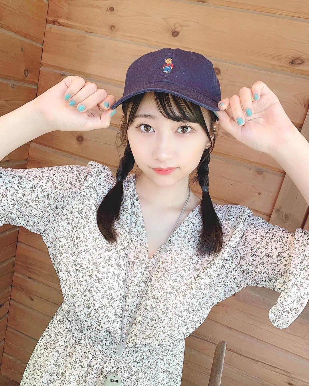 伊藤優絵瑠さんのインスタグラム写真 - (伊藤優絵瑠Instagram)「🧢👧🏻👗 ・ ・ #夏 #夏コーデ #キャップ #キャップ女子」8月20日 20時53分 - yueruito_1024