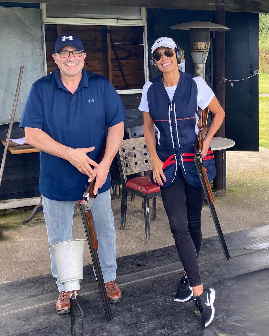 メラニー・サイクスさんのインスタグラム写真 - (メラニー・サイクスInstagram)「Absolute giggles galore with this one @astronaftis clay pigeon shooting today. Too much laughter and not enough ‘kills’ 😂 #claypigeonshooting #olympictrap #zoli」8月20日 20時57分 - msmelaniesykes