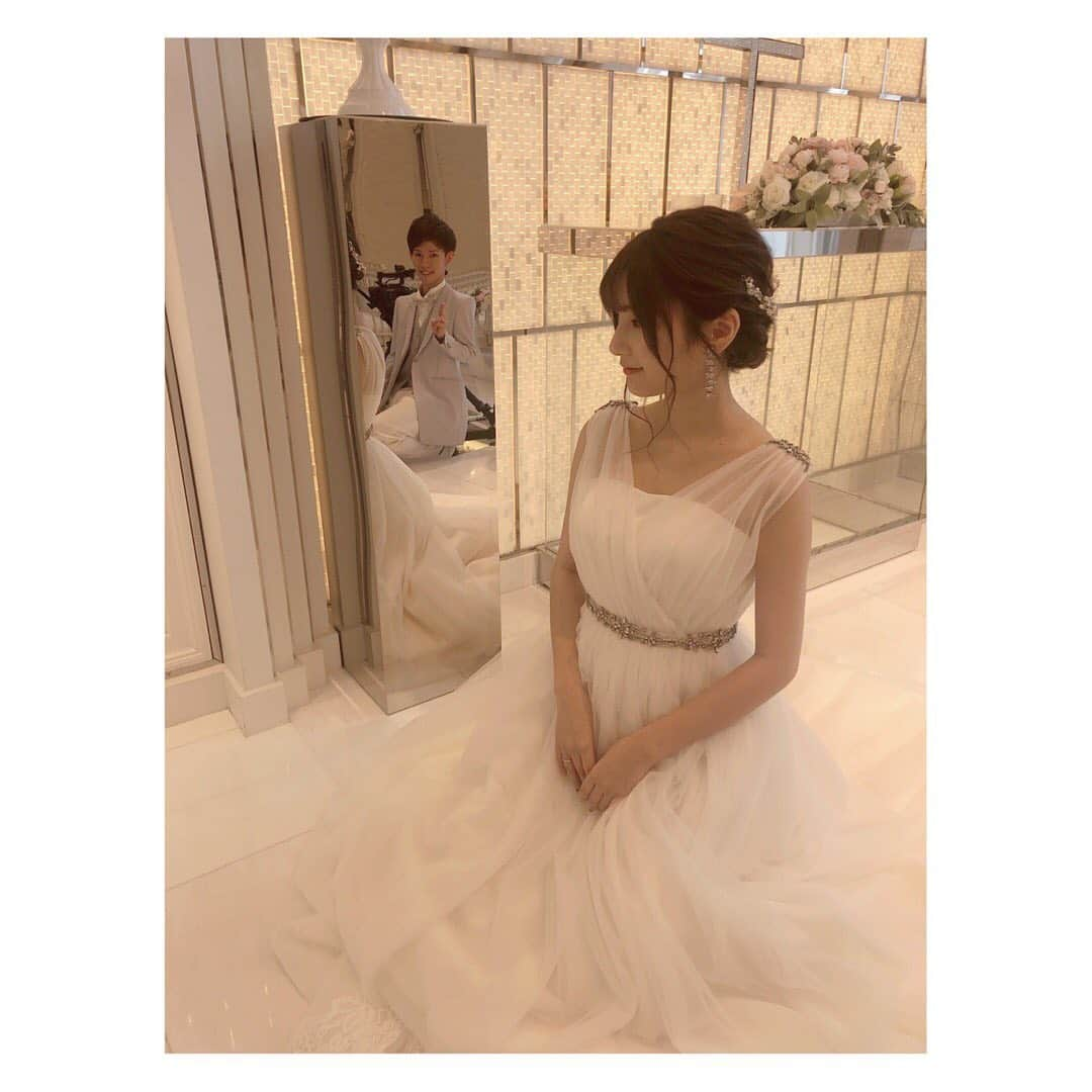 かすさんのインスタグラム写真 - (かすInstagram)「ミニオン、そして城ヶ崎さん . . 結婚式場とっても素敵でした💎 @lagunaveil_tokyo さん ありがとうございましたっ！ . ドレスは @primacara_jp さん！ ありがとうございましたっ✨ .  #ハッピーウェディング前ソング #かすてら  #ノリで入籍してみたらええやん #よくない」8月20日 21時03分 - kasuu_kasu